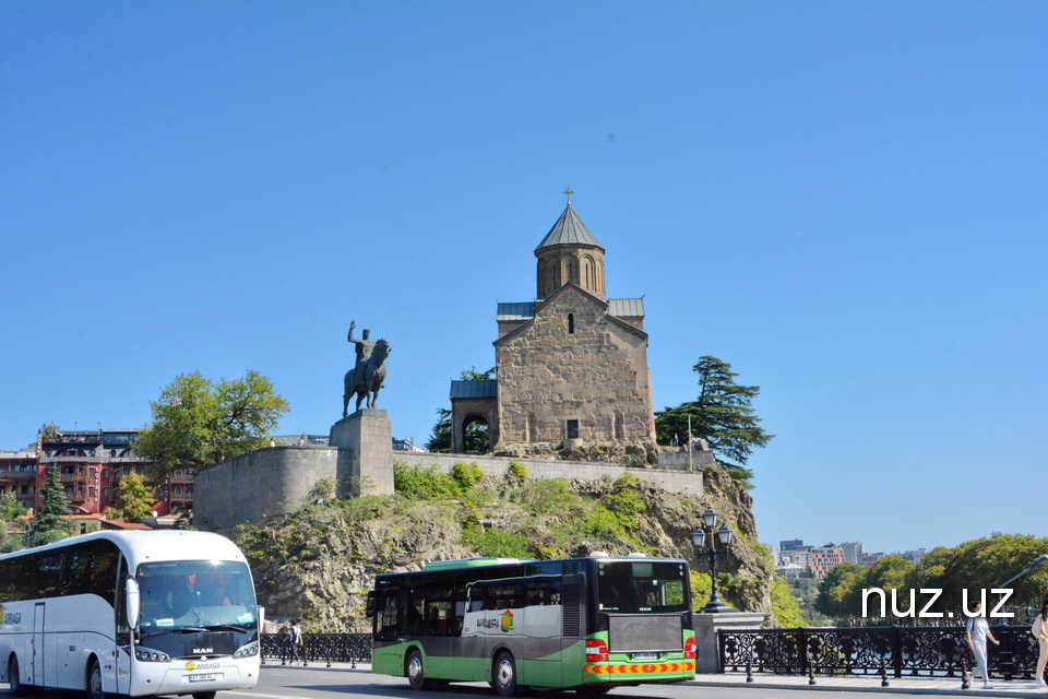 Gruziyaga sayohat qilayotgan yo‘lovchilar diqqatiga: 2026-yil 1-yanvardan boshlab mamlakatga kirish bo‘yicha yangi talablar