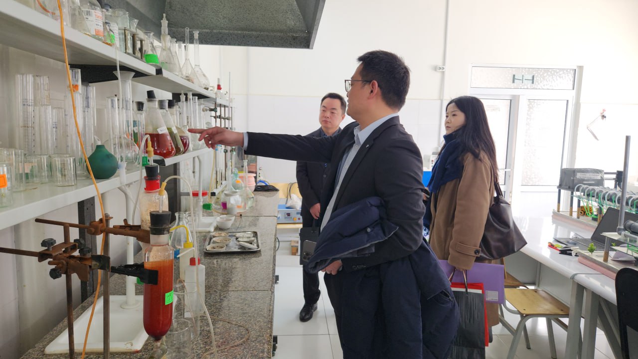 Хитойнинг энг йирик компаниялардан бири ўз кадрларини Ўзбекистонда тайёрлайдиган бўлди