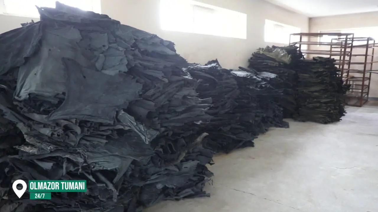 Экологик талабларга риоя қилмаган «Tabiiy charm» саноат корхонаси фаолияти тўхтатилди