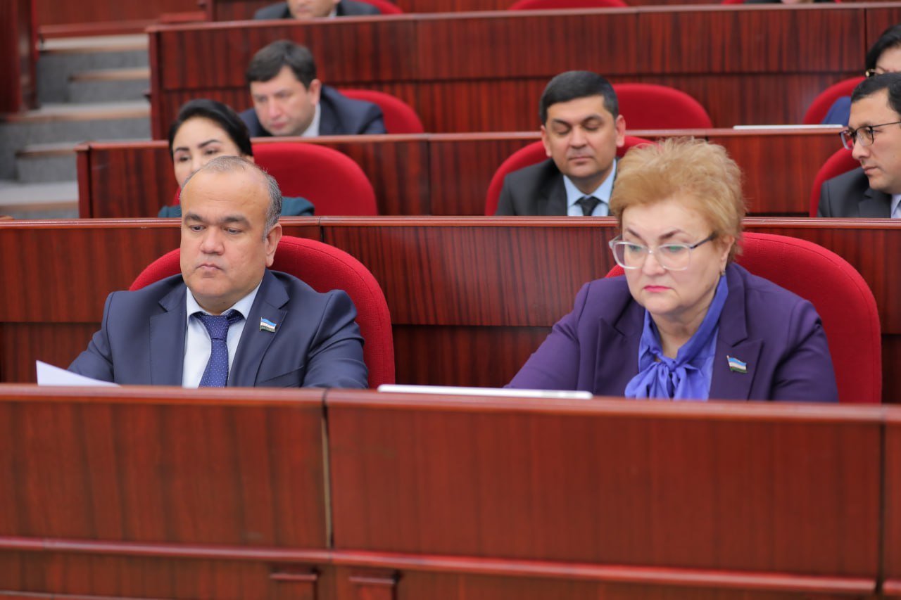 Шартли озод этилган шахслар устидан назоратни кучайтириш масаласи муҳокама қилинмоқда