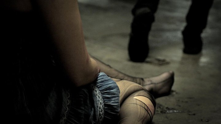 Самарқанд вилоятида мактаб ўқувчисини ўғирлашда айбланган 4 нафар эркак судланди