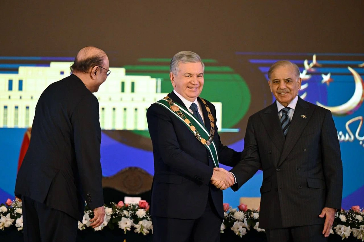 Шавкат Мирзиёев «Нишони Покистон» олий мукофоти билан тақдирланди