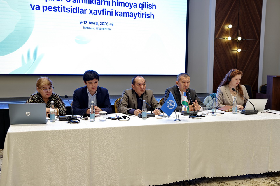 FAO–ЕИ лойиҳаси зараркунандалар ва пестицидларни бошқариш бўйича тренинг ўтказмоқда