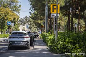 Пуллик тураргоҳлар тирбандликка сабаб бўлмоқдамӣ? ННТ пойтахт кўчаларида қайта хатлов ўтказишни таклиф қилмоқда