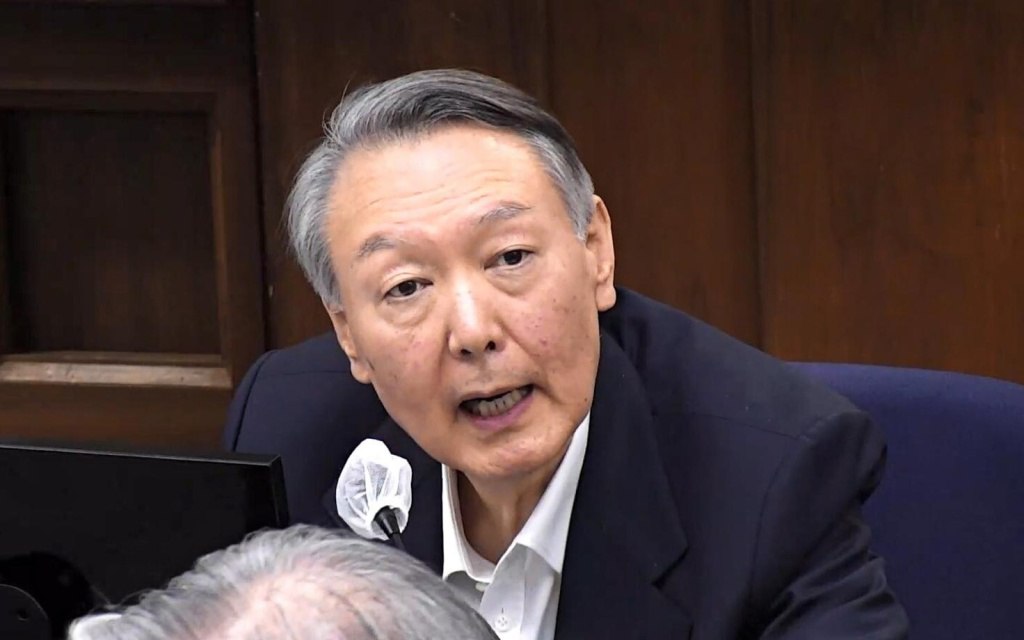 Жанубий Кореянинг собиқ президенти умрбод қамоқ жазосига ҳукм қилинди