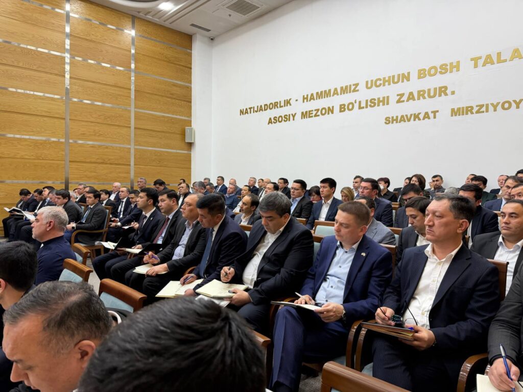 Тошкентда олий таълим муассасалари ректорлари билан йиғилиш ўтказилди