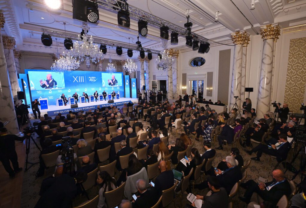 Элдор Арипов Глобал Боку форумида Марказий Осиёнинг стратегик автономиясини мустаҳкамлаши ҳақида гапирди