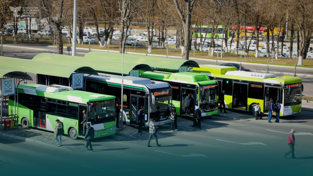 Тошкентдан рекорд миқдорда машина чиқиб кетди