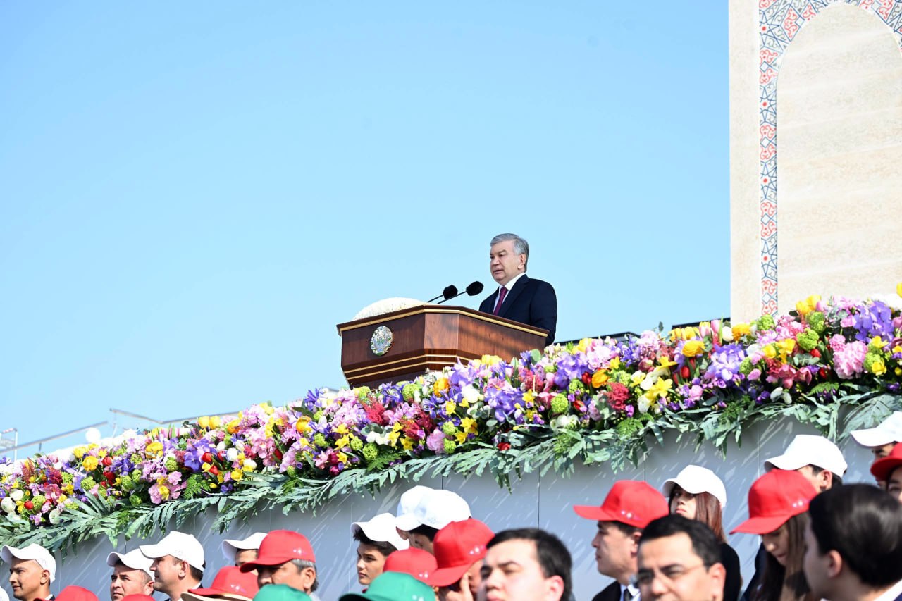 Маҳалла — жамият таянчи: Маҳалла тизими ходимлари куни билан табрик