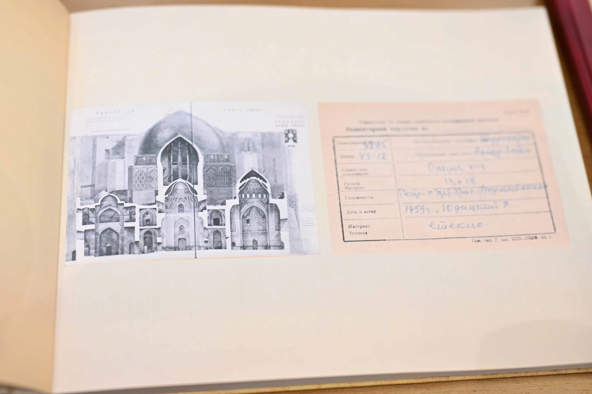 Ўзбекистон Қозоғистонга қатор тарихий ҳужжатларнинг нусхаларини топширди