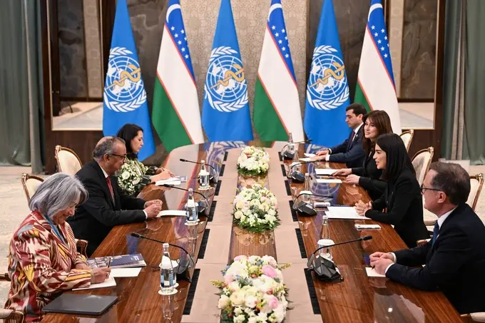 Президент ЖССТ раҳбари билан соғлиқни сақлашни модернизация қилиш масалаларини муҳокама қилди