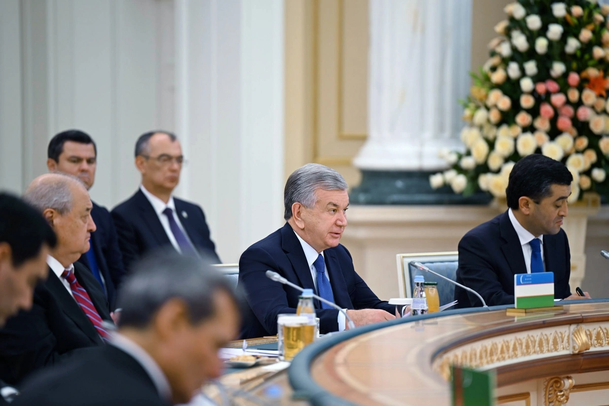 Шавкат Мирзиёев Орол ҳавзасида сув тақсимоти учун ҳуқуқий база яратишни таклиф қилди