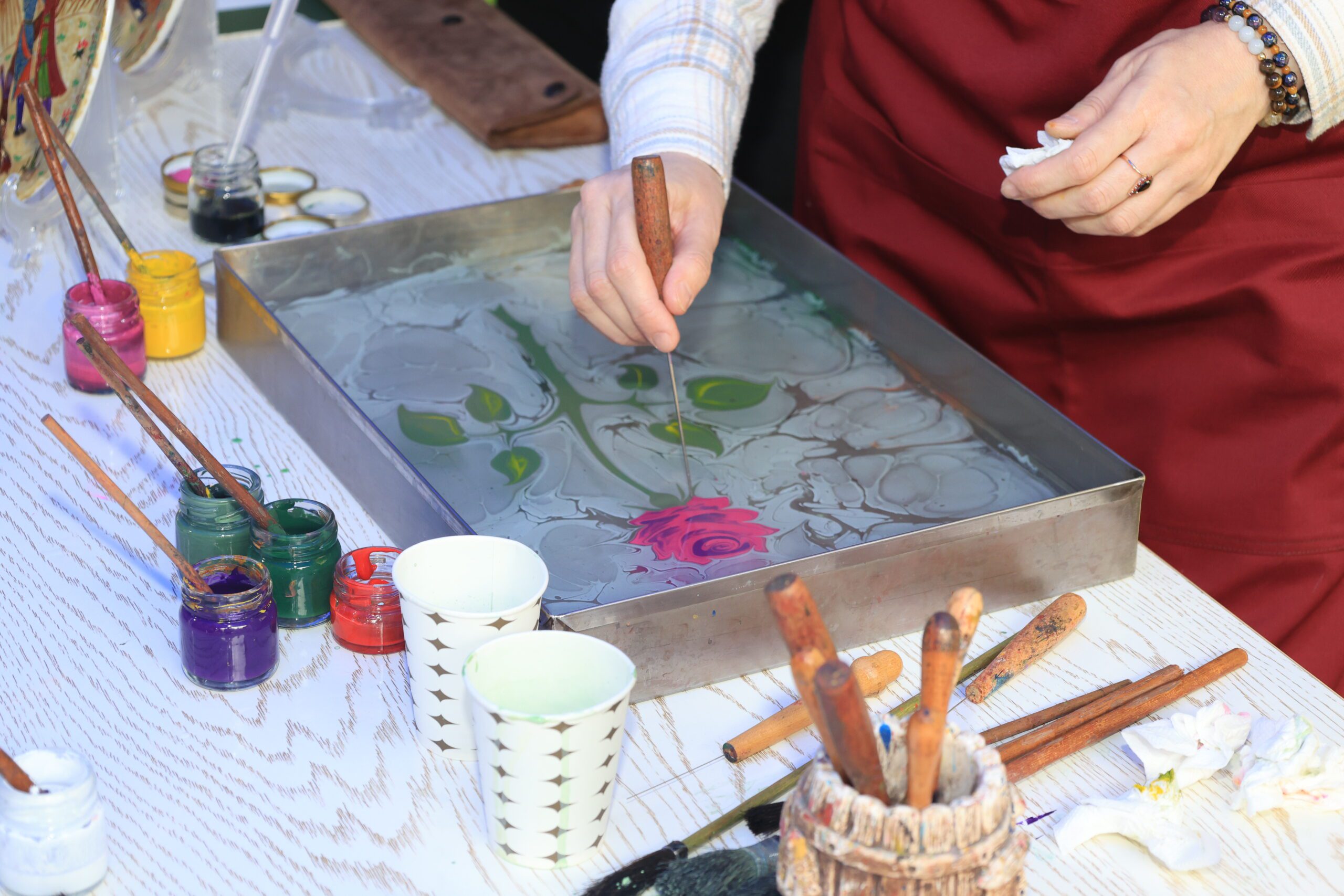 Тошкентда “Нақшлар тили – умумий мерос садоси” доирасида маҳорат дарслари ва кўргазманинг очилиши ўтказилди