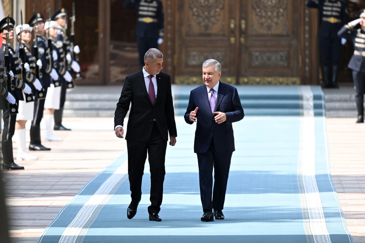 Кўксаройда Чехия бош вазири Андрей Бабишни расмий кутиб олиш маросими бўлиб ўтди