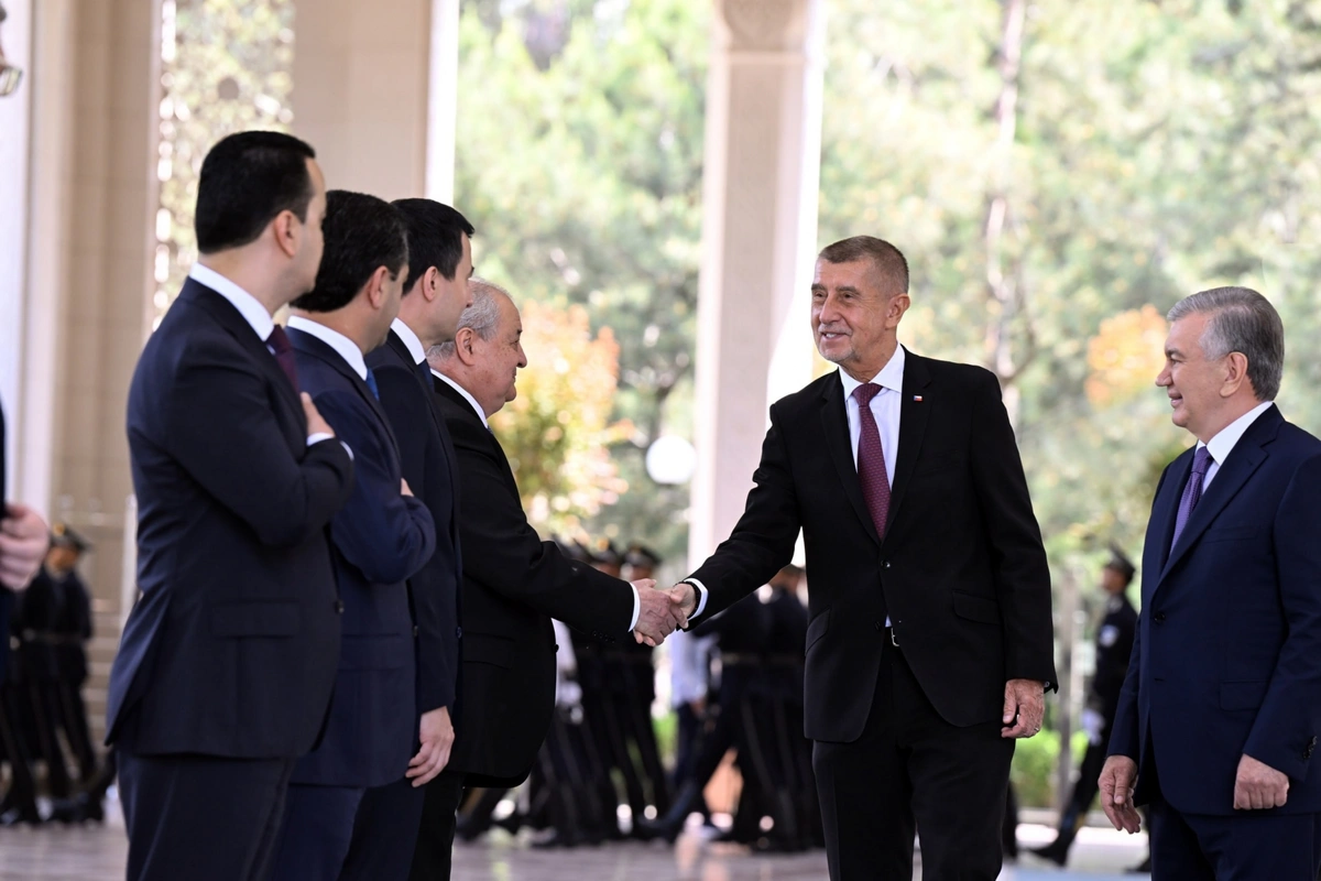 Кўксаройда Чехия бош вазири Андрей Бабишни расмий кутиб олиш маросими бўлиб ўтди