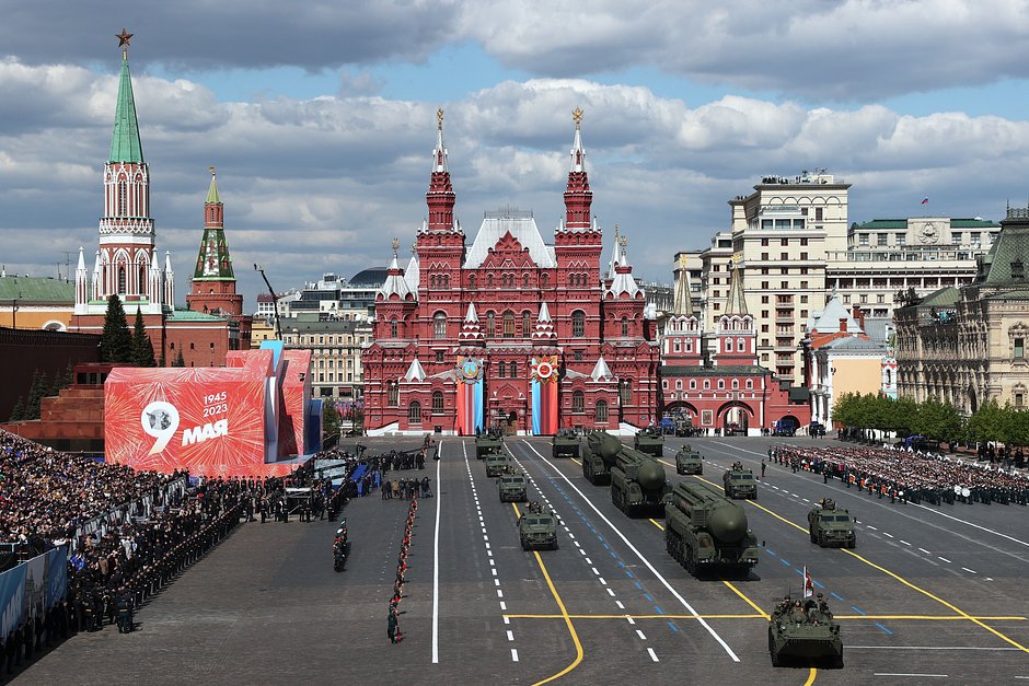 Россия ва Украина вақтинчалик ўт отишни тўхтатади