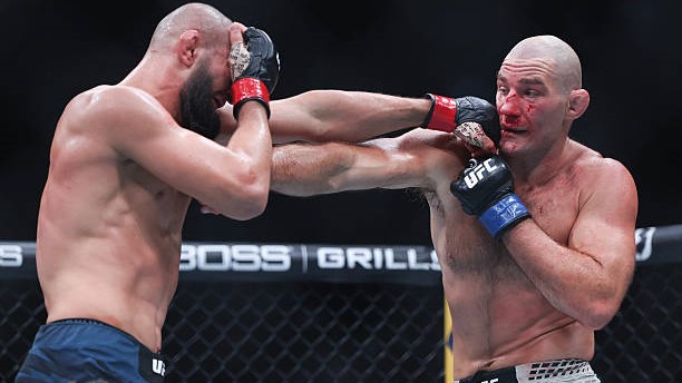 UFC 328: Стрикленд ва Чимаев ўртасидаги тўқнашув ҳакамлар қарори билан якунланди