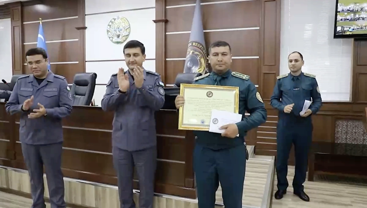 Навоийда 1000 доллар порадан воз кечган ЙПХ инспектори 12,3 миллион сўм билан тақдирланди