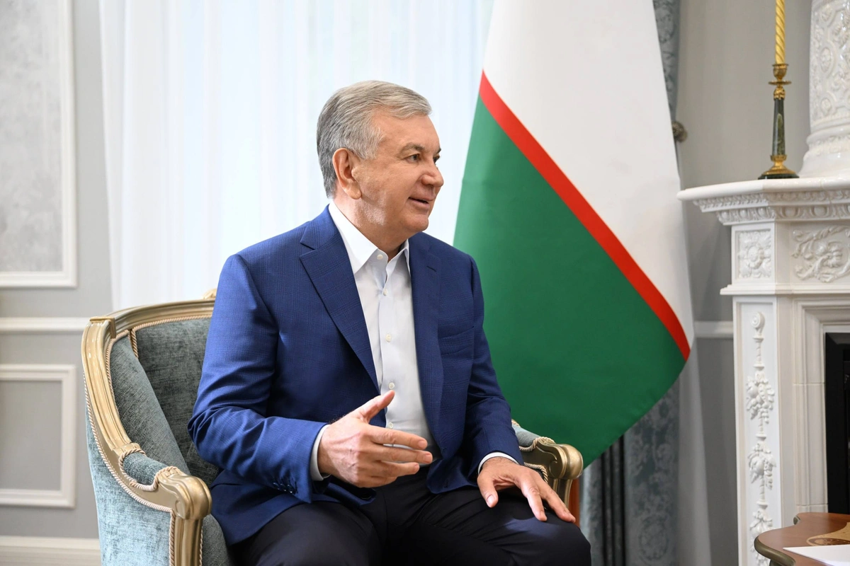«Парда ортидаги барча масалаларни муҳокама қилиб оламиз». Лукашенко ва Мирзиёевнинг норасмий учрашуви қандай кечди? «Парда ортидаги барча масалаларни муҳокама қилиб оламиз». Лукашенко ва Мирзиёевнинг норасмий учрашуви қандай кечди?