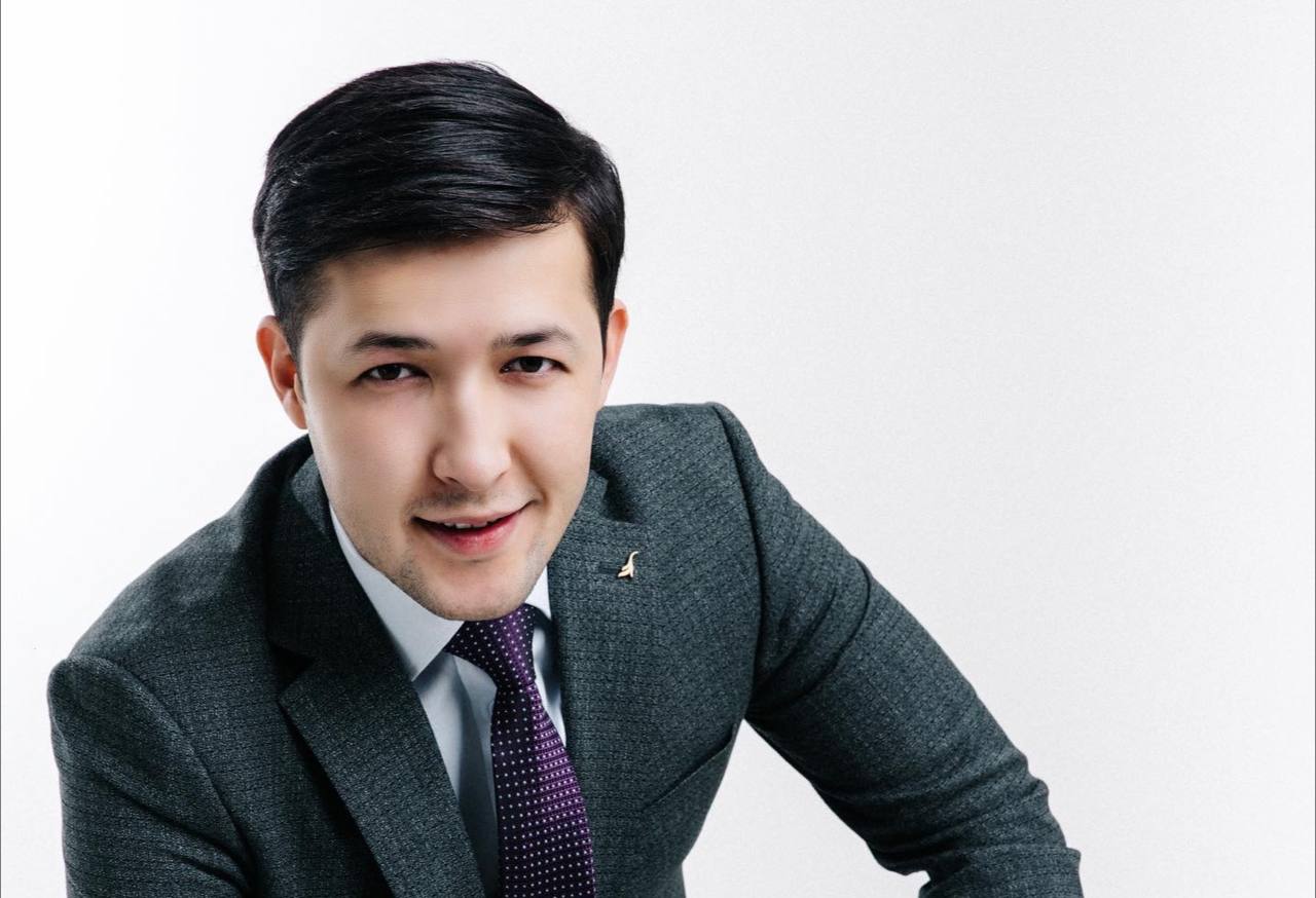 Нодирбек Примкулов (Nodirbek Primqulov) ижодидаги суратга олдирилган клиплар!