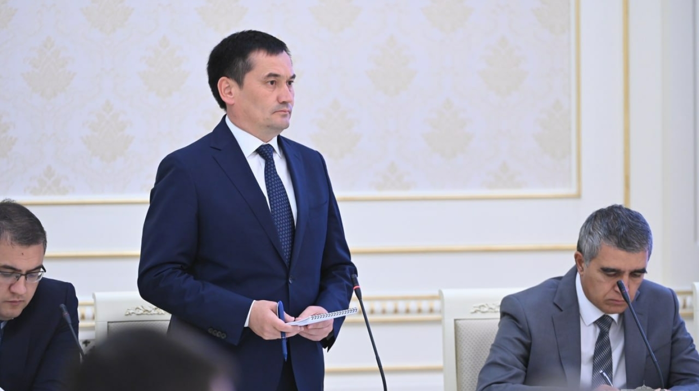 Шавкат Мирзиёев "Ўзбекистон темир йўллари" АЖ раисига ишдан олиниши ҳақида огоҳлантирди