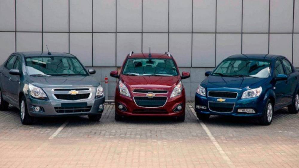 Россия автосалонларида Ўзбекистонда ишлаб чиқарилган Chevrolet бренди остидаги машиналар нархлари маълум қилинди!