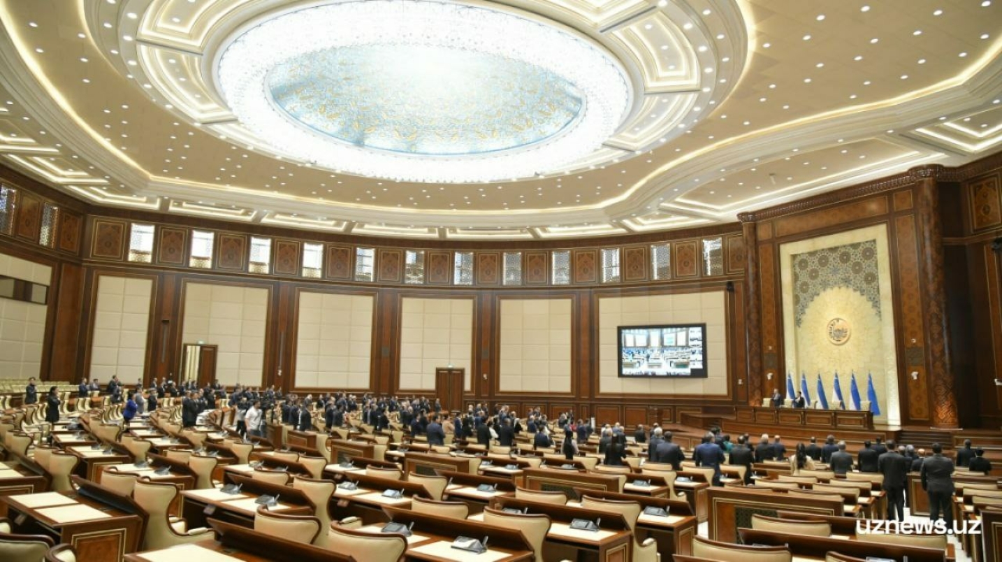 Сенатнинг ўттиз олтинчи ялпи мажлиси 27 декабрь куни чақирилади