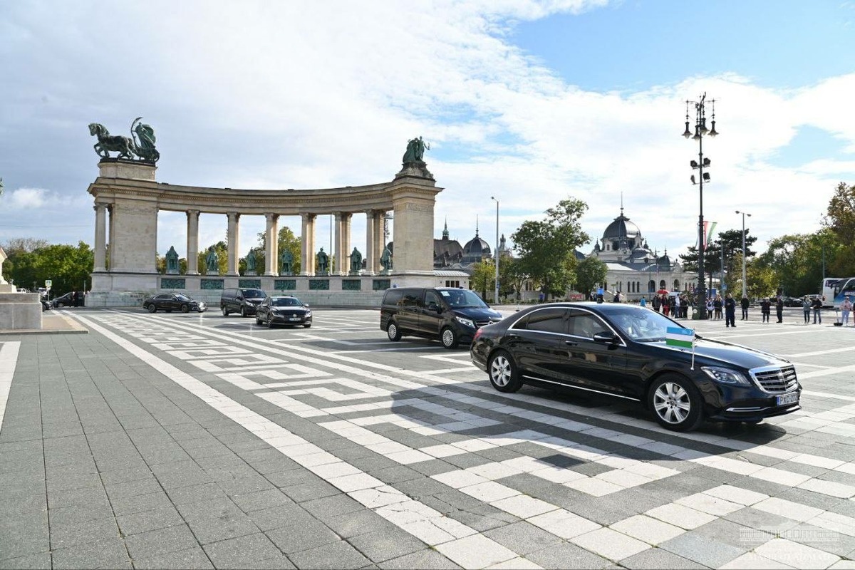 Фото: Ўзбекистон ва Венгрия президентлари учрашди