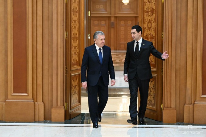 Шавкат Мирзиёев Туркманистон президенти билан музокаралар ўтказди