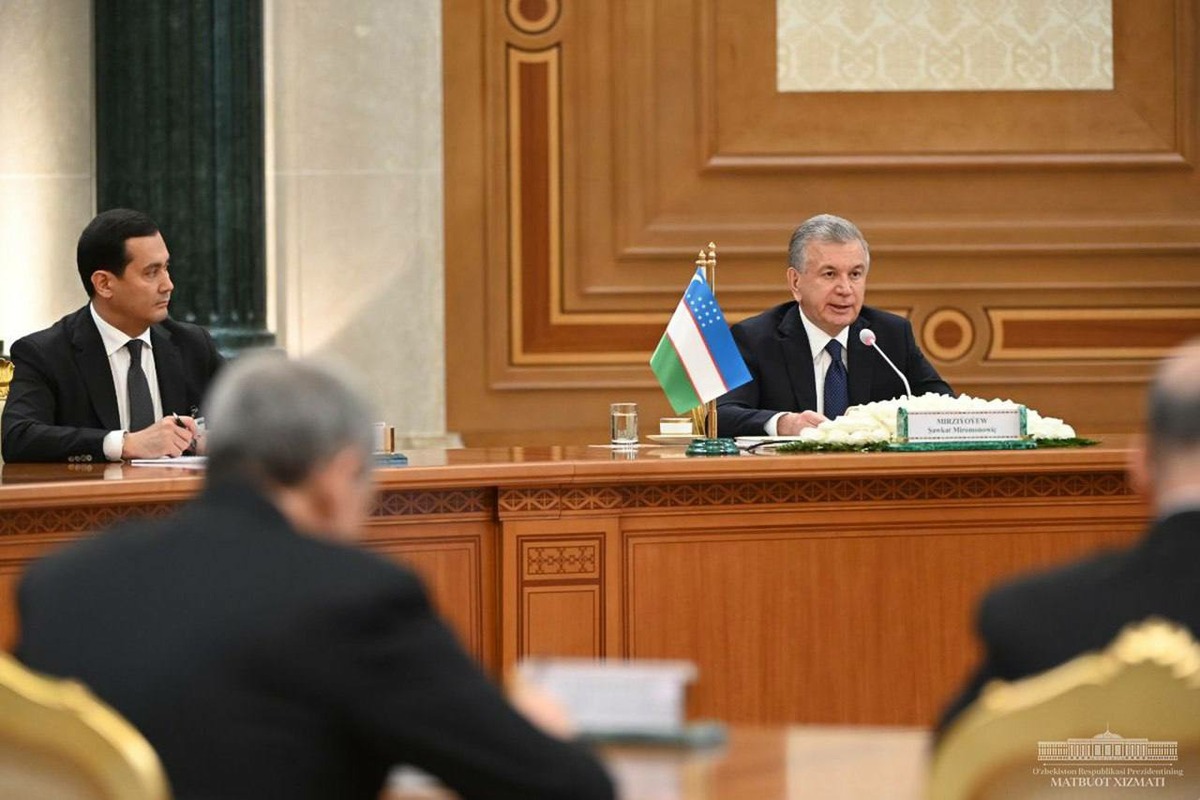 Шавкат Мирзиёев Туркманистон президенти билан музокаралар ўтказди