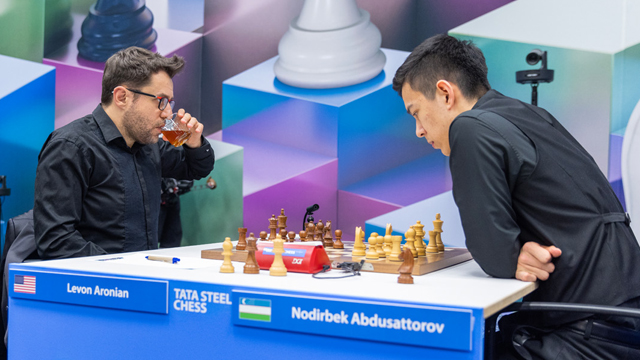 «WR Chess Masters». Нодирбек Абдусатторов 3-турда Аронянга ютқазди