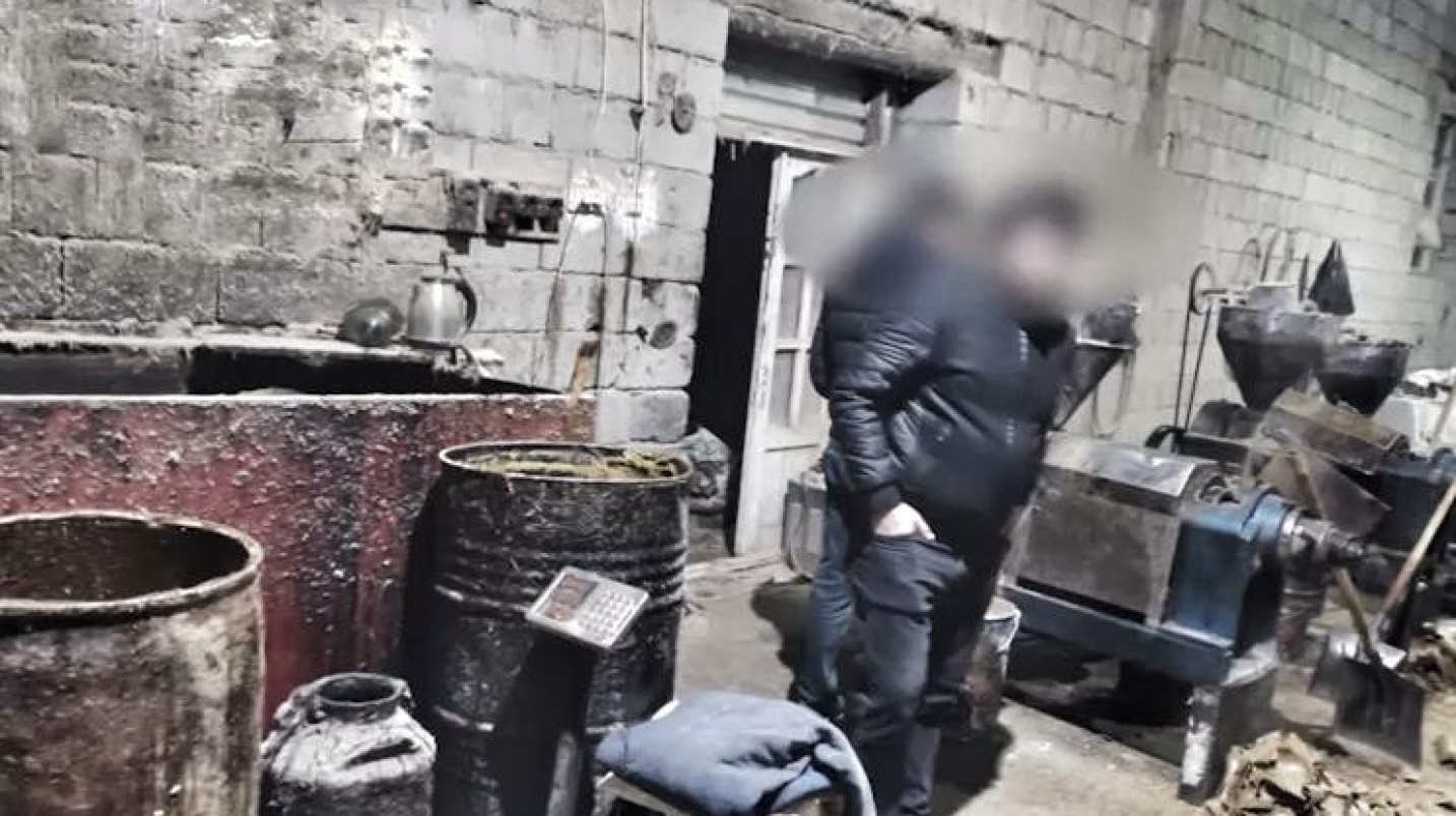 Бухорода истеъмолга яроқсиз ёғ ишлаб чиқараётган цех аниқланди