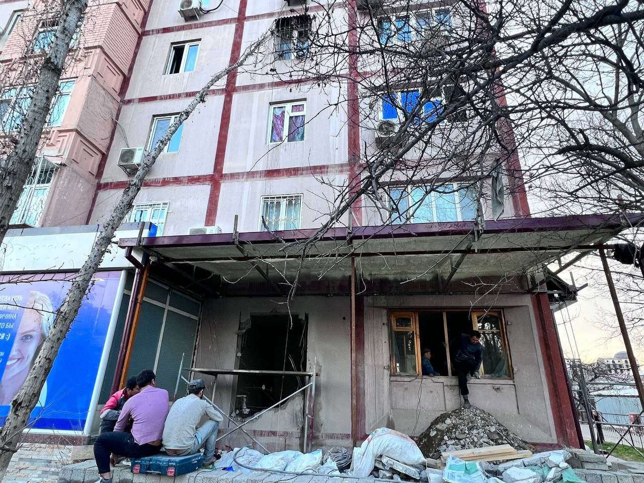 Тошкентдаги бир нечта «дом»ларда ертўлалар бузилиб, таянч деворлар олиб ташлангани аниқланди — фото