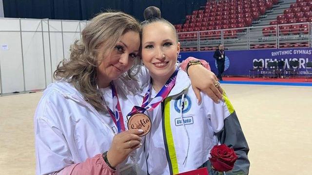 Бадиий гимнастика. Тахмина Икромова Жаҳон кубогида совриндор бўлди