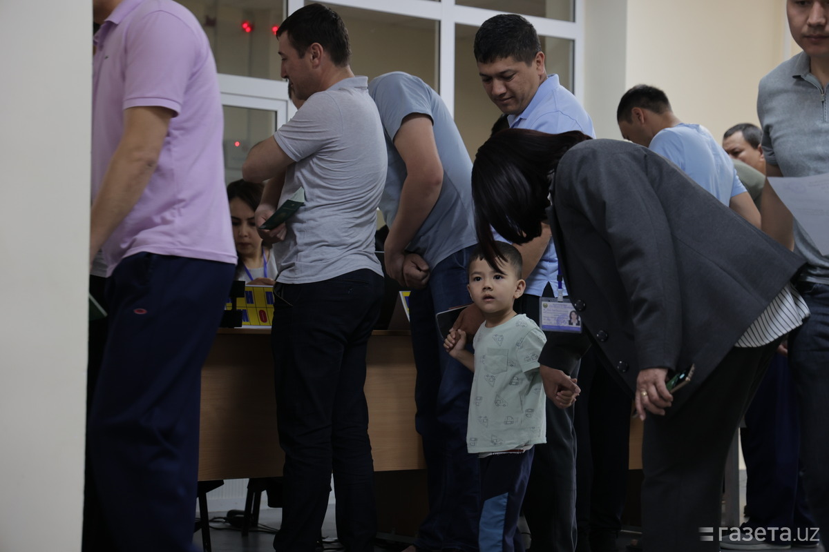 Фото: Тошкентдаги референдум участкаларида овоз бериш жараёнлари
