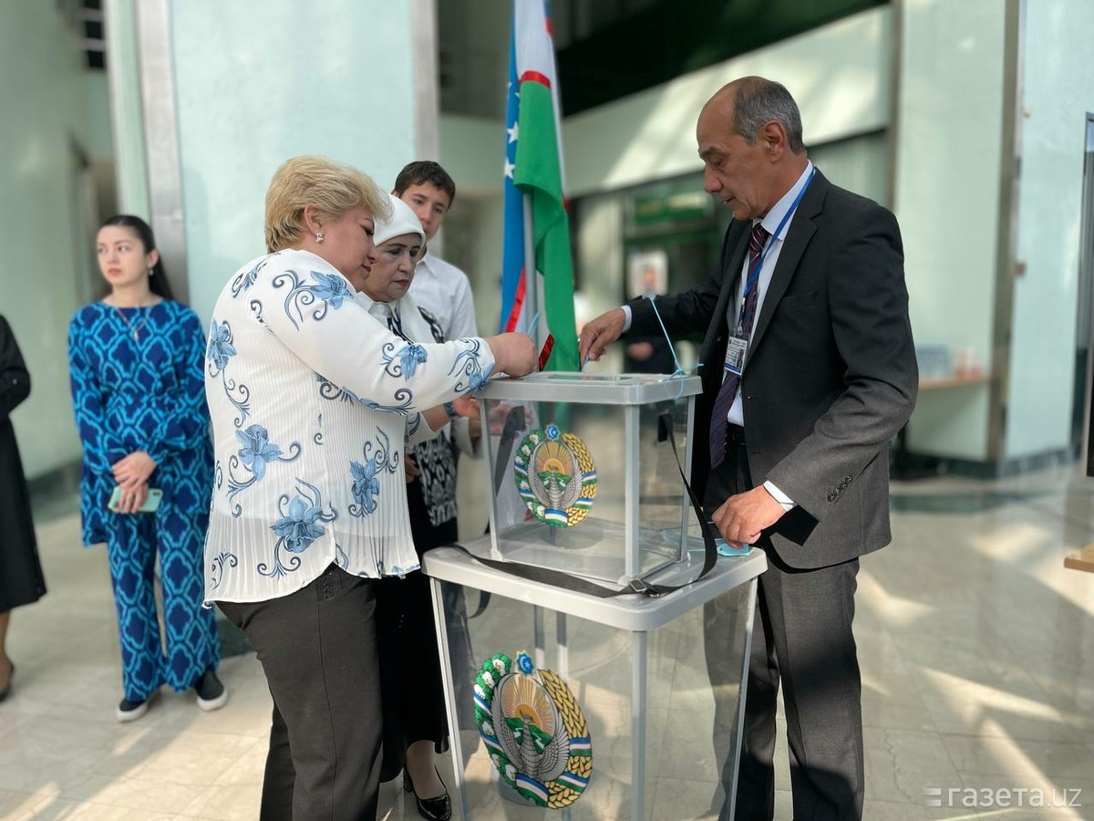 Фото: Ўзбекистонда Конституциянинг янги таҳрири бўйича референдум бошланди