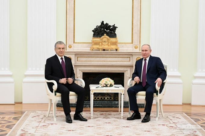 Шавкат Мирзиёев Москвада Владимир Путин билан учрашди