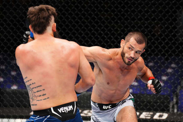 UFC. Маҳмуд Муродовнинг Брайэн Барбаренага қарши жангининг статистикаси (фото)