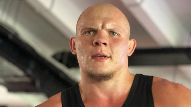Ўзбекистонлик яна бир яккакурашчи UFC билан шартнома имзолади