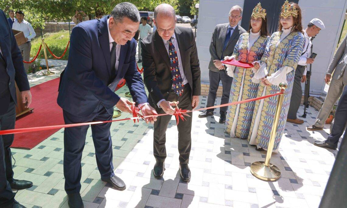 АҚШ кўмагида Жиззах яқинида зилзилаларни аниқловчи замонавий станция очилди