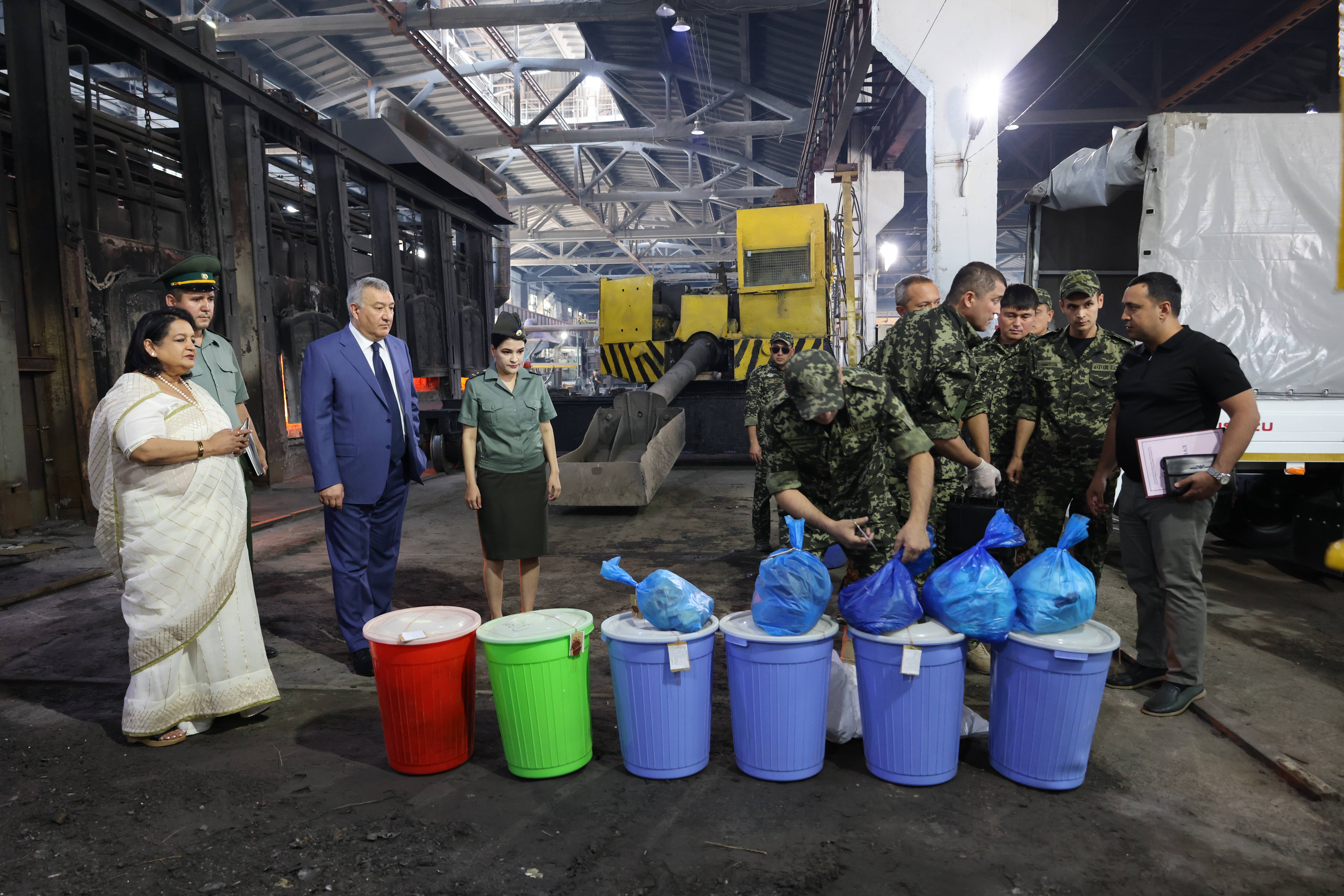 Тошкентда 2 тонна гиёҳванд моддалар ёқиб юборилди — фото