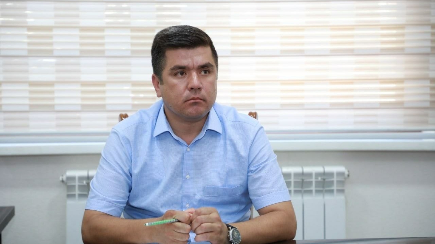 Термиз шаҳрининг собиқ ҳокими 11 йилга қамалди