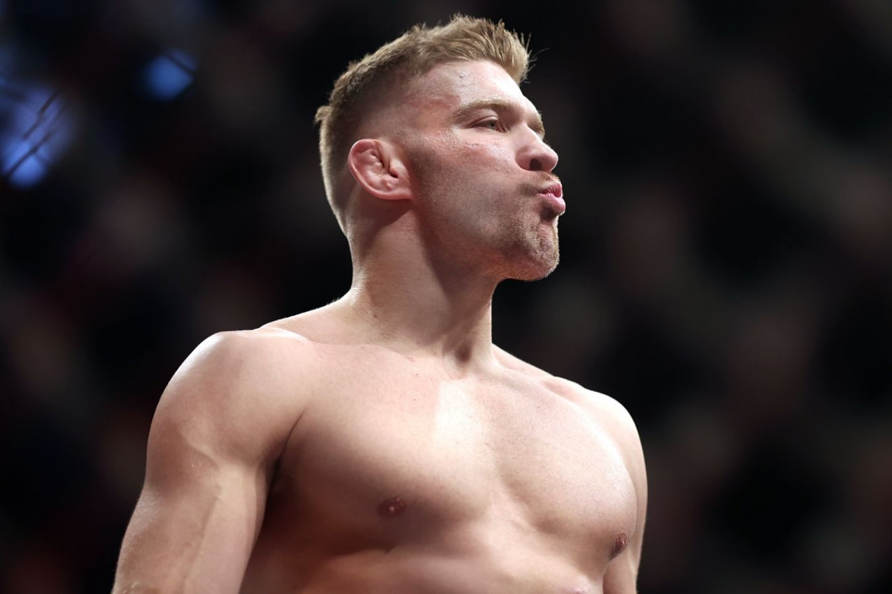 UFC'нинг вазн тоифасидан қатъи назар рейтингида ким етакчилик қилмоқда?