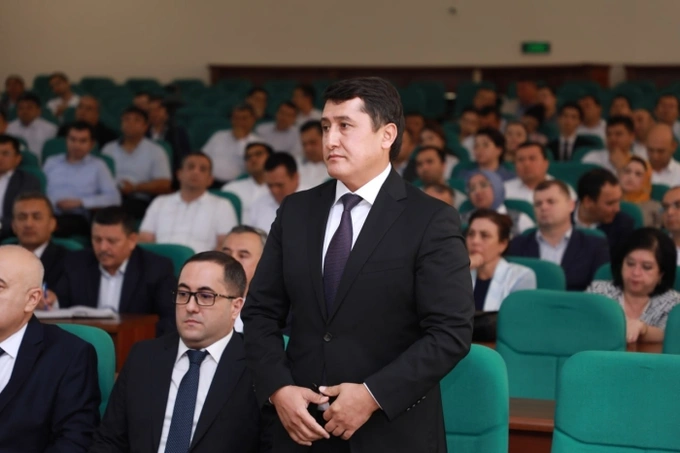 Соғлиқни сақлаш вазирининг икки ўринбосари ишдан олинди, яна бири огоҳлантирилди
