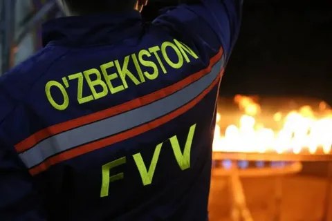 Тошкентда чиқинди сақлаш жойи ёниб кетди