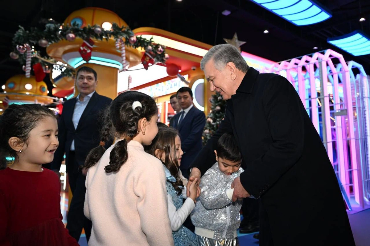 Президент янги Yunusabad Gallery савдо ва бизнес марказини кўздан кечирди