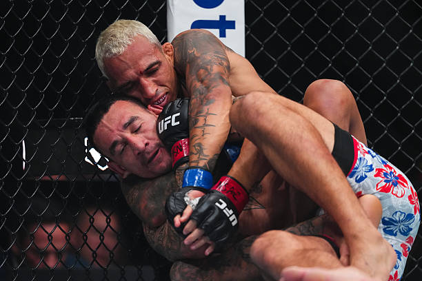 UFC 326. Оливейра Ҳоллоуэйни мағлуб этиб, BMF камарини қўлга киритди