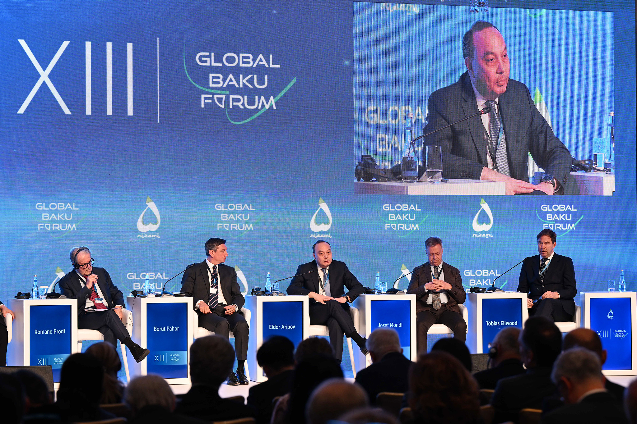 Элдор Арипов Глобал Боку форумида Марказий Осиёнинг стратегик автономиясини мустаҳкамлаши ҳақида гапирди