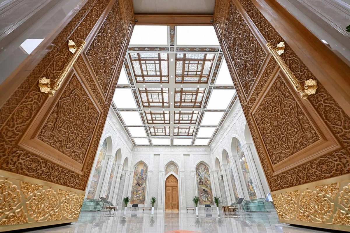 Президент 8 йил давомида қурилган Ислом цивилизацияси марказини очди (+фото)