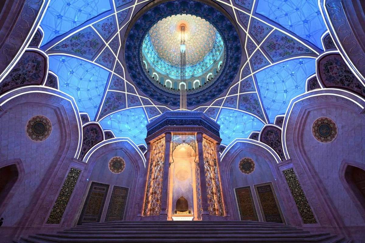 Президент 8 йил давомида қурилган Ислом цивилизацияси марказини очди (+фото)